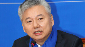 與, ‘세종갑’에 홍성국 전략공천…‘강남병’은 김한규