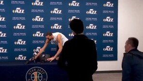 코로나19로 장난치더니…美 농구선수, 확진 판정