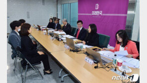 미래한국당, 비례대표 후보 첫 면접…영입인사·유튜버 등 자리