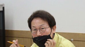 조희연 해명에도… ‘일 안해도 월급’ 파문 확산