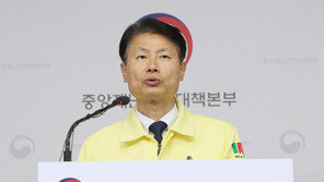 정부 “교회, 예배 제한 않기로…협조 구하고 정보 제공”