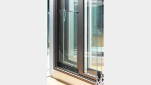 KCC, 흰색 창틀, 이젠 안녕∼