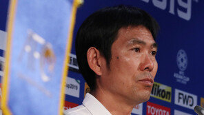 올림픽 1년 연기에 日 남자축구감독 “사람이 먼저”