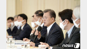 文대통령, ‘각국 요청 쇄도’ 진단시약 업체 방문…“감사하고 자랑스럽다”