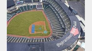 MLB, 코로나19 확진자 적은 중립지역 개막까지 검토