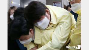 ‘실신’ 권영진 대구시장, 닷새째 코로나19 브리핑 불참