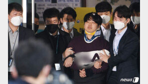 ‘담임 살해협박’ 조주빈 공범 공익요원 소환…대질은 없어