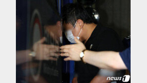 ‘사모펀드 의혹’ 조국 5촌조카 구속 연장…法 “도주 우려”
