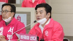 원유철 “지친 국민, 文정권·與와 2주간 ‘정치적 거리’ 둘 것”