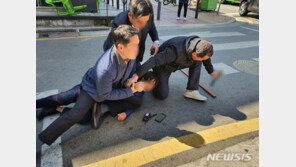 오세훈, 유세중 습격 당할뻔…흉기 든 남성 현장서 체포