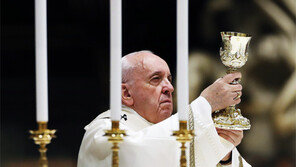 교황 “두려움에 굴복 말고 희망의 씨앗을”