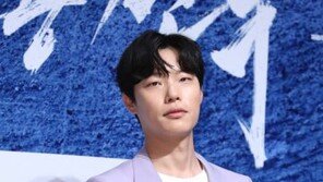 류준열, 플라스틱 제로 캠페인 동참…후원금도 전달