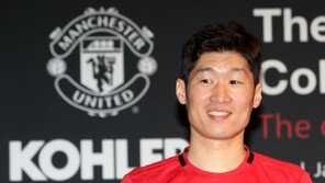 英 언론 “맨유, 박지성 대체자 찾았다”…부엔디아 낙점