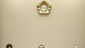 헌재 “故백남기 씨 향한 직사살수는 위헌…생명권 침해”