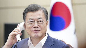 文대통령 “한국전쟁 참전국에 마스크 지원 검토”