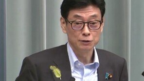日 코로나19 대책 지휘 니시무라 재생상 ‘자택격리’…각료 중 처음