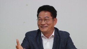 이해찬 함구령에도 고개 든 개헌론…송영길 “대통령 중임제 논의해야”