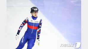 ‘쇼트트랙 황제’ 안현수 은퇴 “무릎통증으로 더 이상 어려웠다”