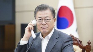文대통령, 오스트리아 총리와 전화…“국민 참여로 코로나19 극복”