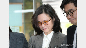 “정경심 구속연장 안돼” 법원에 탄원서 낸다…5만명 서명