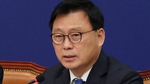 청와대 이어 여당도 전국민 고용보험 논의 본격화…“개정안부터 통과”