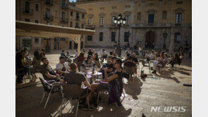 스페인, 7월까지 국경봉쇄 지속…진정세에도 재폭발 ‘단속’