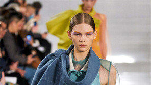 족발 신발, 아이비도 반했다… 패피들의 필수템