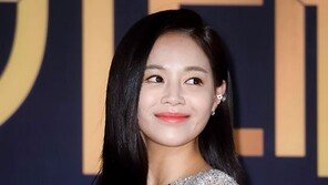 [연예뉴스 HOT②] 배우 이영아, 3살 연하 직장인과 웨딩마치
