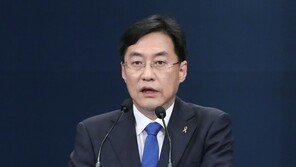 강민석 靑 대변인 재산 24억…文정부 대변인 중 최다