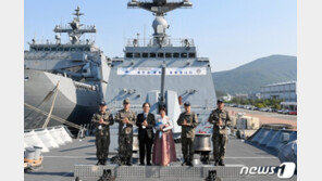 ‘아덴만 영웅’ 석해균 선장, 50년 인연 해군서 마지막 강의