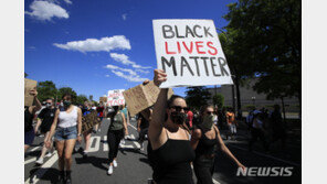 미셸 오바마 “인종차별 문제, 비흑인들도 같이 나서야”
