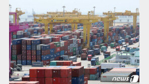 5월 수출 349억달러 23.7% 감소…반도체 7% 상승 ‘선전’