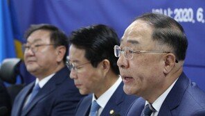 ‘한국판 뉴딜’에 76조 투입해 일자리 창출…“올해 0.1% 성장” 전망