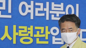 박능후 “올해 치료제, 내년 백신 확보 목표…임상에 1천억 긴급 지원”