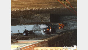 인천항 갑문 20m 아래로 40대 남성 추락…“의식 없어”