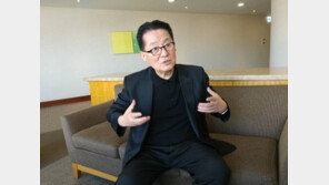 ‘정치 9단’ 박지원, 의원서 교수로 변신…“교수는 처음이라”