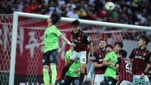 뒤숭숭한 서울과 전북의 시즌 첫 ‘전설매치’…“너를 잡아야 산다”