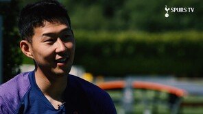 손흥민 군대 이야기 “동기들이 처음엔 말도 못 걸더라”