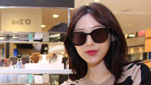 롯데백화점 “여름 신상 선글라스 사세요”