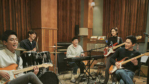 ‘슬기로운 의사생활’의 힘…OST 음원차트 줄세우기