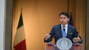 이탈리아 총리 “경제 20년 전으로 후퇴할수도”