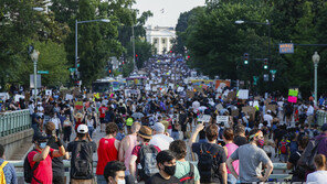 전 세계에서 ‘反인종차별’ 시위…워싱턴DC에 1만명 이상 운집
