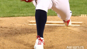 ‘4연승’ 두산 유희관 “세혁이 믿고 던졌습니다”