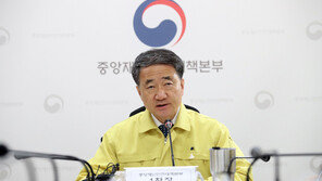 정부 “진단검사보다 중요한 건 ‘거리두기’…방역수칙 준수가 핵심”