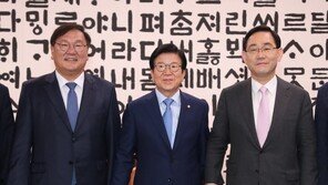 野 ‘법사위 절충안’, 與 수용할까…오후 ‘2+2 협상’ 주목