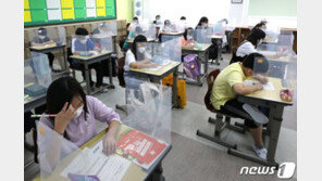 전국 곳곳 폭염주의보…마스크 쓰고 수업 들은 학생들
