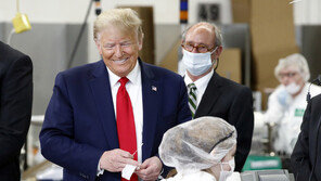 美공화당 중진들도 트럼프에 등 돌려…대선 레이스 ‘빨간불’?