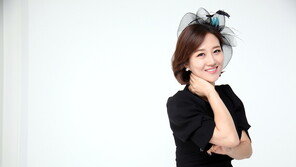 장윤정, 1년만에 ‘운명에게’ 신곡 발표…재즈블루스 편곡