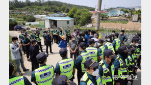 삐라 대신 ‘쌀 페트병’ 띄우려다…탈북단체, 주민 반대로 실패[청계천 옆 사진관]