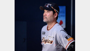 ‘4년째 감독 조기교체’ 열매는 단장, 책임은 감독…이게 프런트 야구인가?